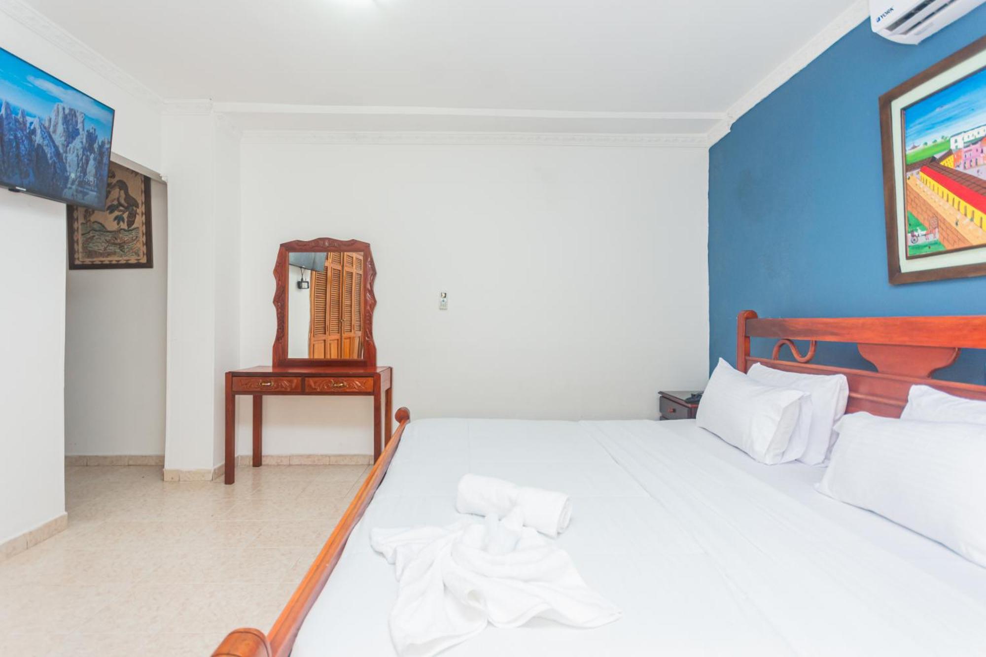 Hotel Baluarte Coast Cartagena Exterior photo