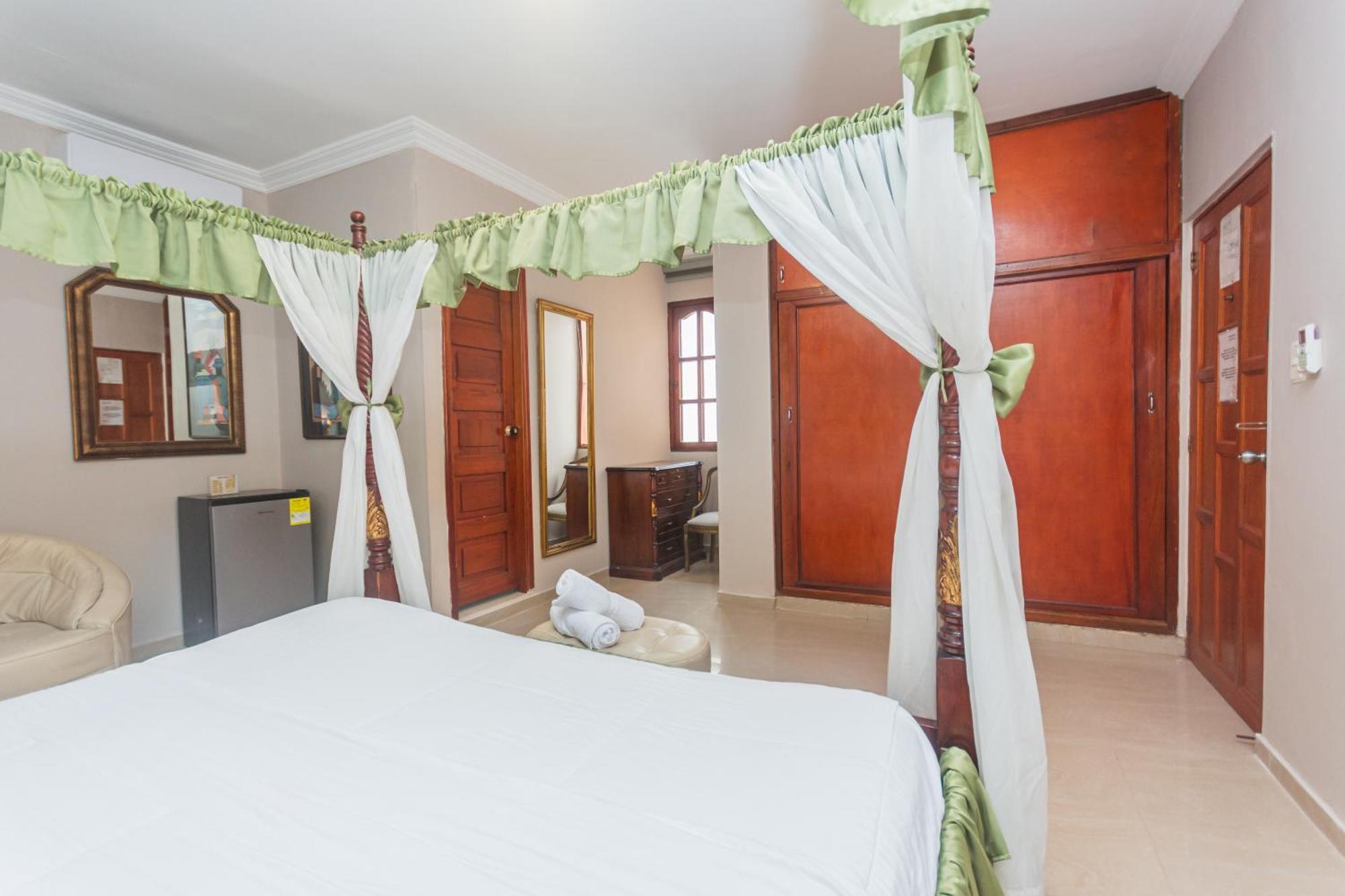 Hotel Baluarte Coast Cartagena Exterior photo